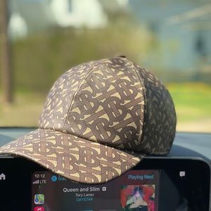 Burberry baseball cap